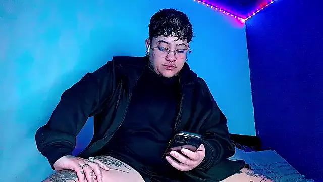 Techno_420_ from StripChat is Freechat