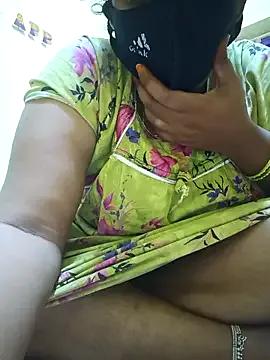 Teddy-143 from StripChat