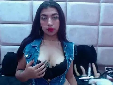 TeennNaugthy18 from StripChat