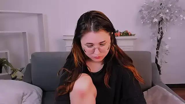 Tender___Aria from StripChat is Freechat
