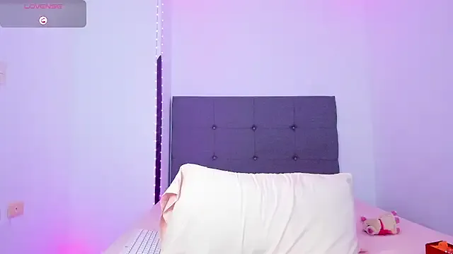 tess_evanss from StripChat is Freechat