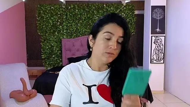 tessa_drawing from StripChat