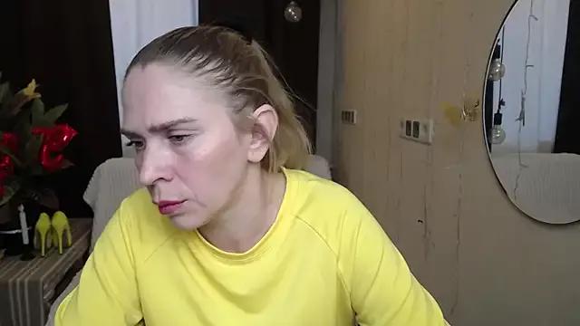 TessaDaybreak from StripChat