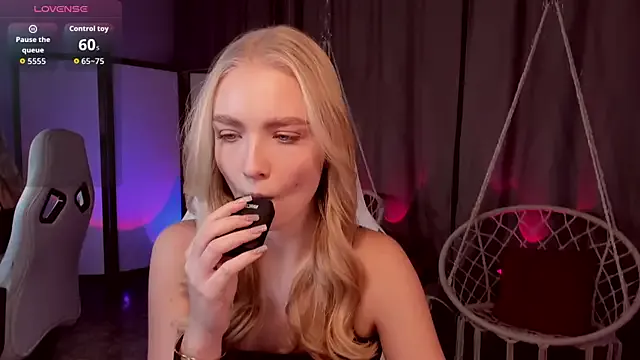 Try our streaming cams variety and talk on a personal level with our adorable girls streamers, showing off their bountiful shapes and dildos.