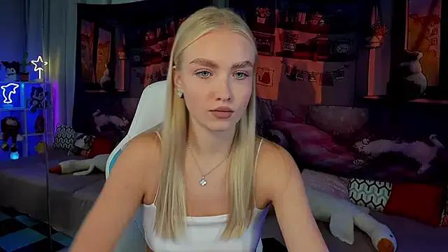 TessaGrays from StripChat is Freechat