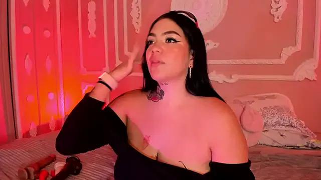 Try our streaming cams variety and talk on a personal level with our adorable girls streamers, showing off their bountiful shapes and dildos.