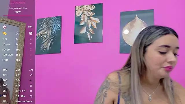 Try our streaming cams variety and talk on a personal level with our adorable girls streamers, showing off their bountiful shapes and dildos.