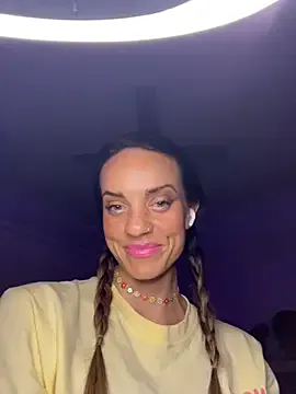 Texxaspearl on StripChat 