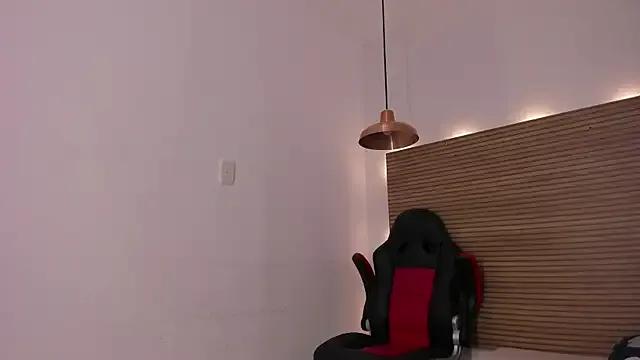 ThaliaOcean from StripChat