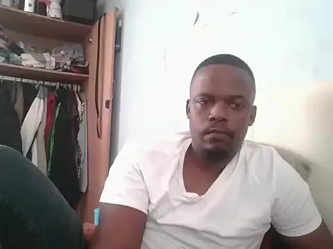 ThamiXX from StripChat is Freechat