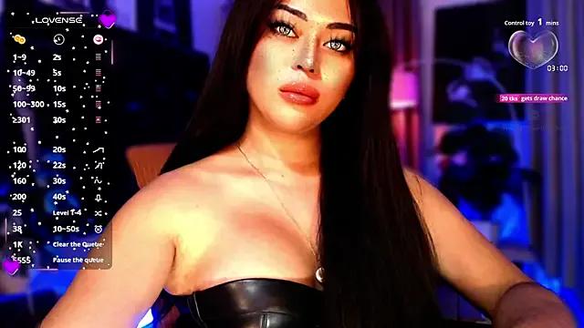 ThanyaKambridge_ from StripChat is Freechat