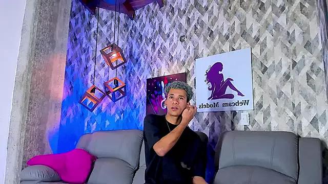 THE_DEVILS_BOYS from StripChat is Freechat