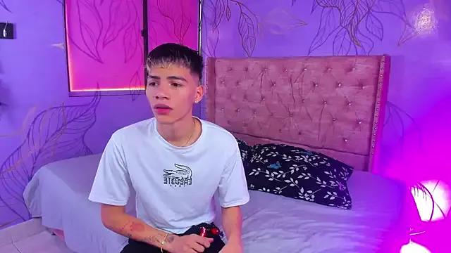 The_slim_boyss3 from StripChat is Freechat