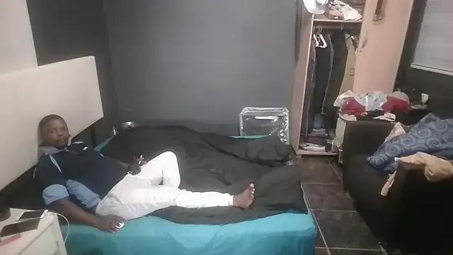 THEEBOSSTEE from StripChat