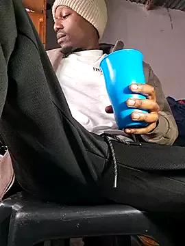 TheeOne07 from StripChat