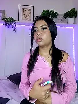 theLayla_DH from StripChat is Freechat
