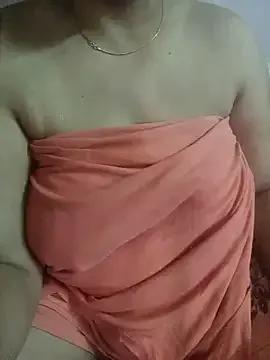 thelustybitch from StripChat is Freechat