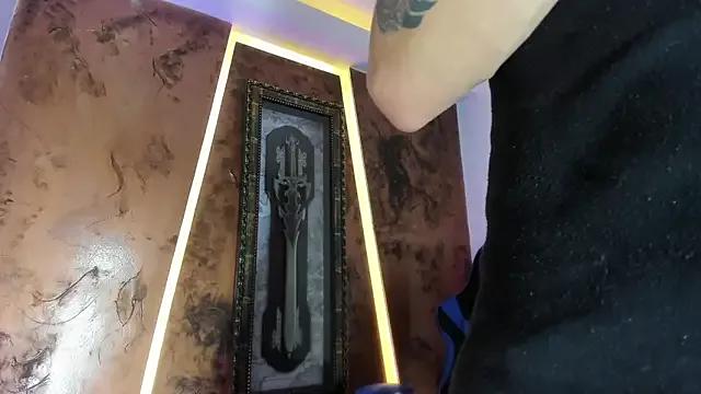 Try our streaming cams variety and talk on a personal level with our adorable girls streamers, showing off their bountiful shapes and dildos.