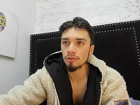 Theo_StoneRs from StripChat is Freechat