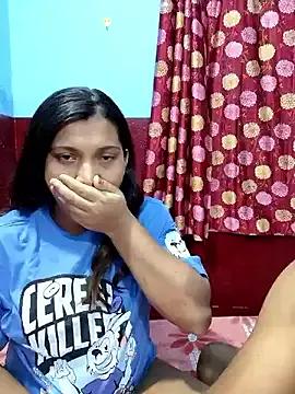 TheViralCouple from StripChat is Freechat