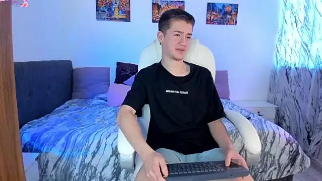 Try our streaming cams variety and talk on a personal level with our adorable girls streamers, showing off their bountiful shapes and dildos.