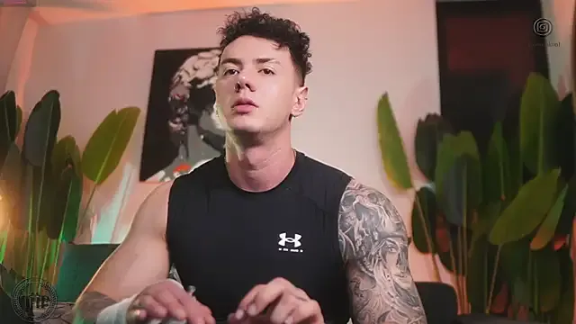 Thomas_Falcon from StripChat is Freechat