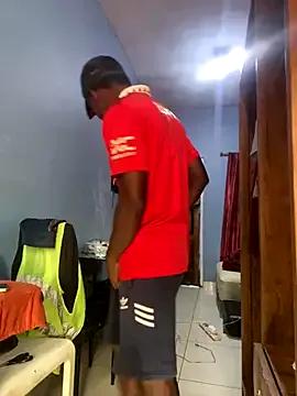 ThugMansion420 from StripChat is Freechat