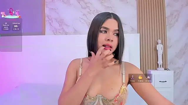 TianaGlow44 from StripChat is Freechat