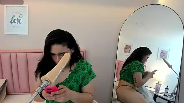 TIFFANY_GLOW__ from StripChat is Freechat
