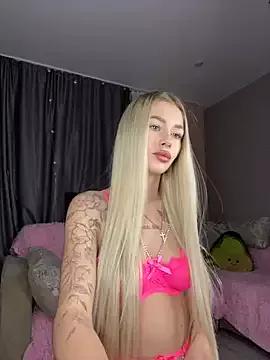 Tiffany_Kissss from StripChat
