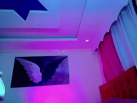 TiffanyMackensyy from StripChat is Freechat