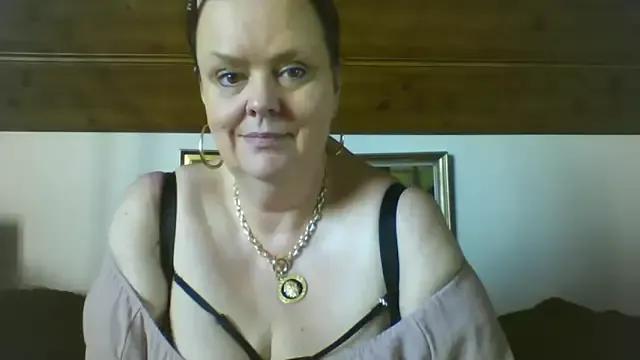 TiffanyMature from StripChat is Freechat