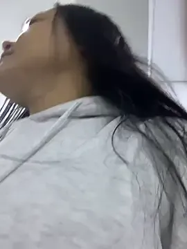 TiffanyyLam on StripChat 