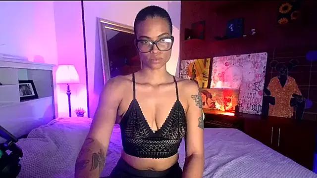 TIIARAMACE from StripChat