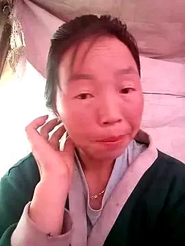 tina-bae from StripChat is Freechat