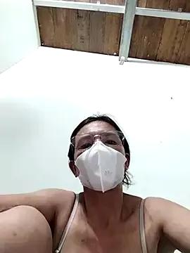 Tina_2pp from StripChat is Freechat