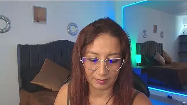 tina_moon2 from StripChat is Freechat