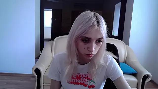 Try our streaming cams variety and talk on a personal level with our adorable girls streamers, showing off their bountiful shapes and dildos.