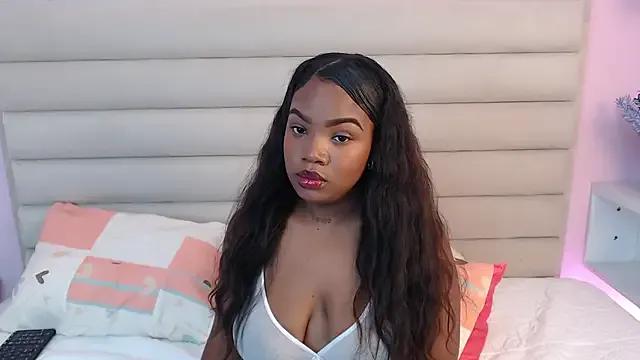 TinaBliss from StripChat is Freechat