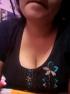 TINASONI from StripChat is Freechat