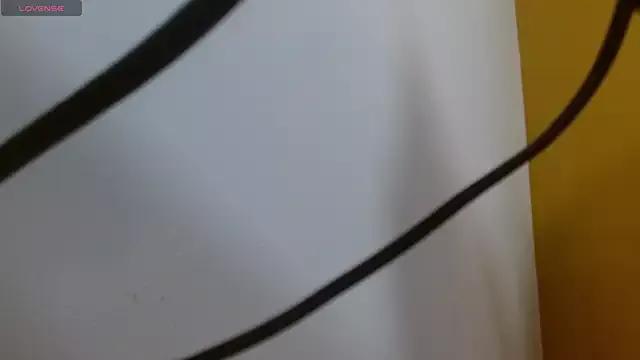 tinisweet from StripChat