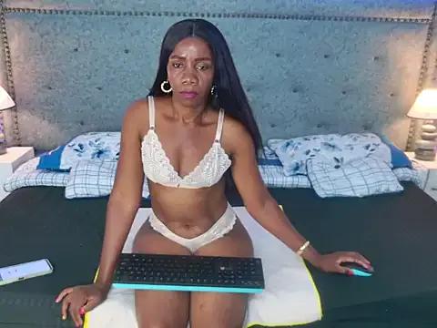 TINNATAYLOR from StripChat is Freechat