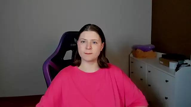 TinniAngel from StripChat