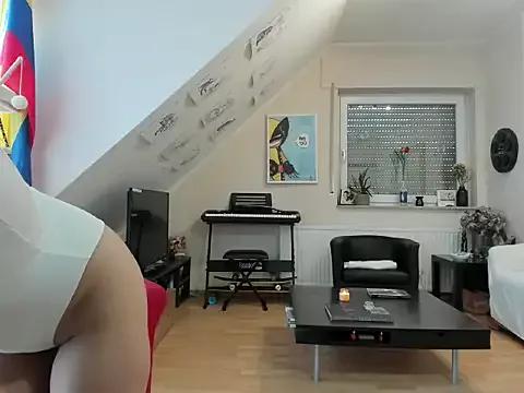 tinny_williams from StripChat