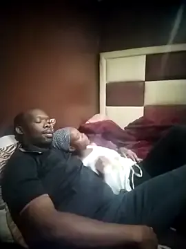 TinnyVsGiant on StripChat 