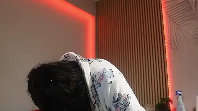TinyVixen_ from StripChat is Freechat