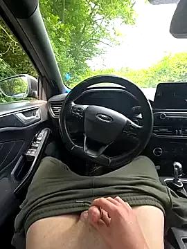 Titanhoott from StripChat