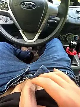 Titanhoott from StripChat