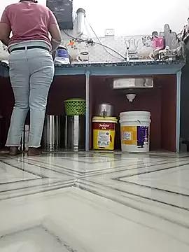 tmanana_ from StripChat is Freechat