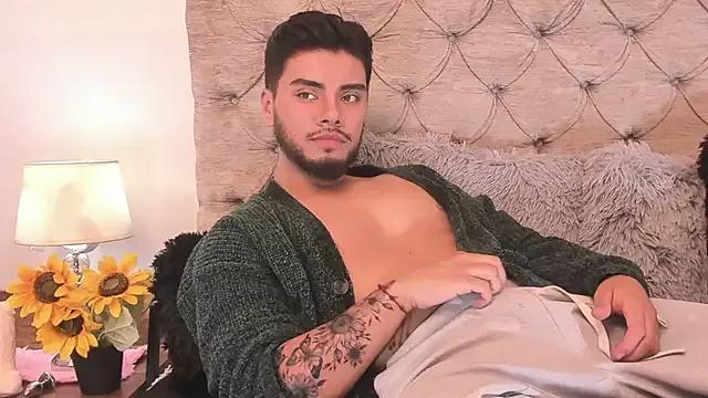 Tommidubois from StripChat